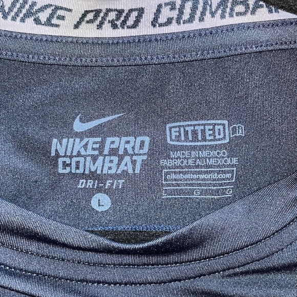 Nike Pro Combat Tee - Picture 3 of 3